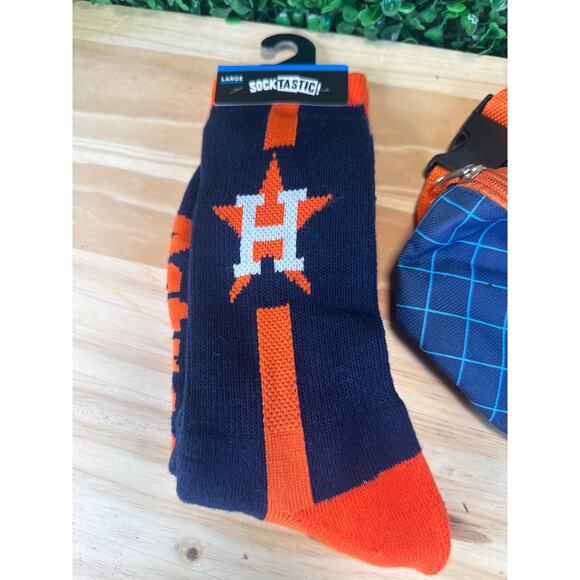 Houston Astros Baseball Fan Bundle Of NWT Adult Socks  Belt Bag Fanny Pack Large - Picture 2 of 8
